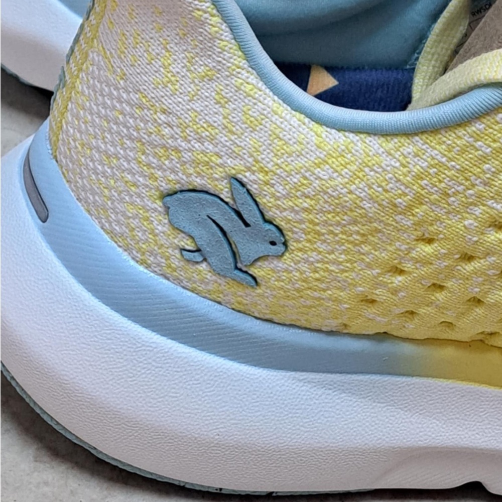 Rabbit "Dream Chaser" running shoes yellow and blue - Wmns sz 8 - Picture 5 of 11